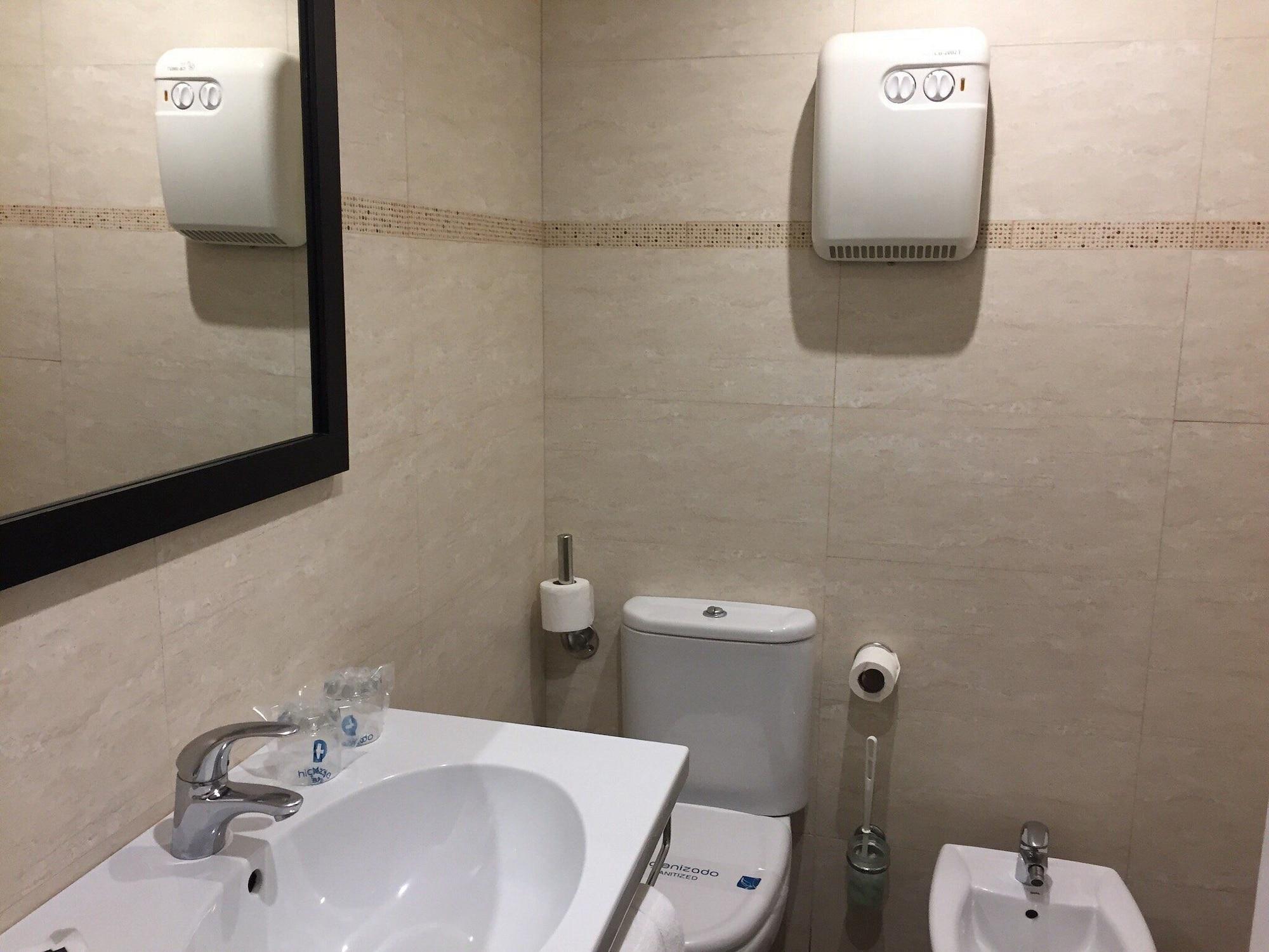 Hotel Los Pasiegos Hoznayo Bagian luar foto